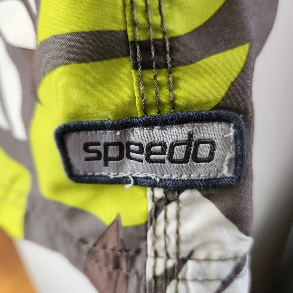 Speedo Hibiscus Floral‎ Board Shorts XL Brown Lime Green Tropical Swim Trunks